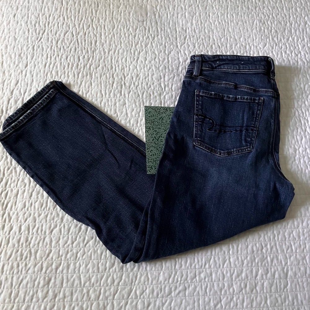 AMERICAN EAGLE TOMGIRL JEANS SIZE 8